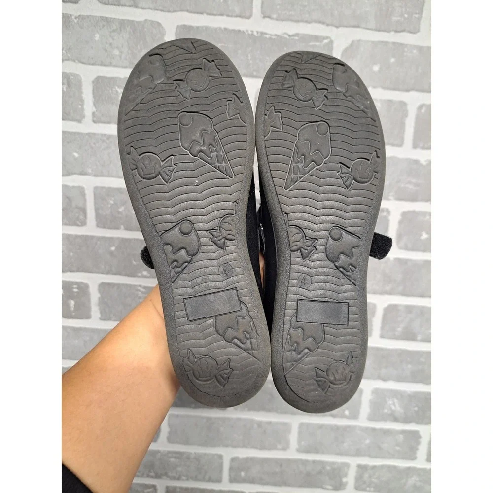 Olive & Edie Mary Jane Black Flat Shoes Girl's Adjustable Strap Size 4M‎
